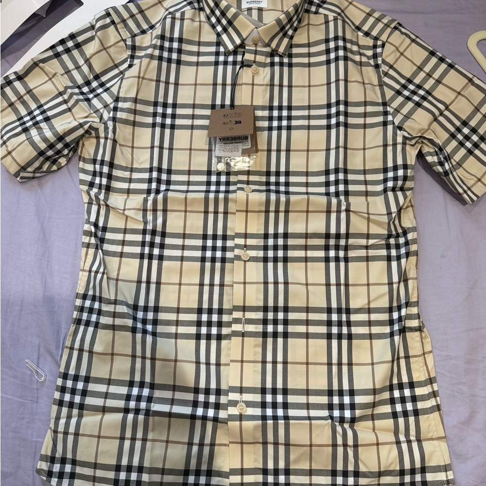 Burberry Men Short-Sleeve Plaid Button-Down Shirt in Beige and Black